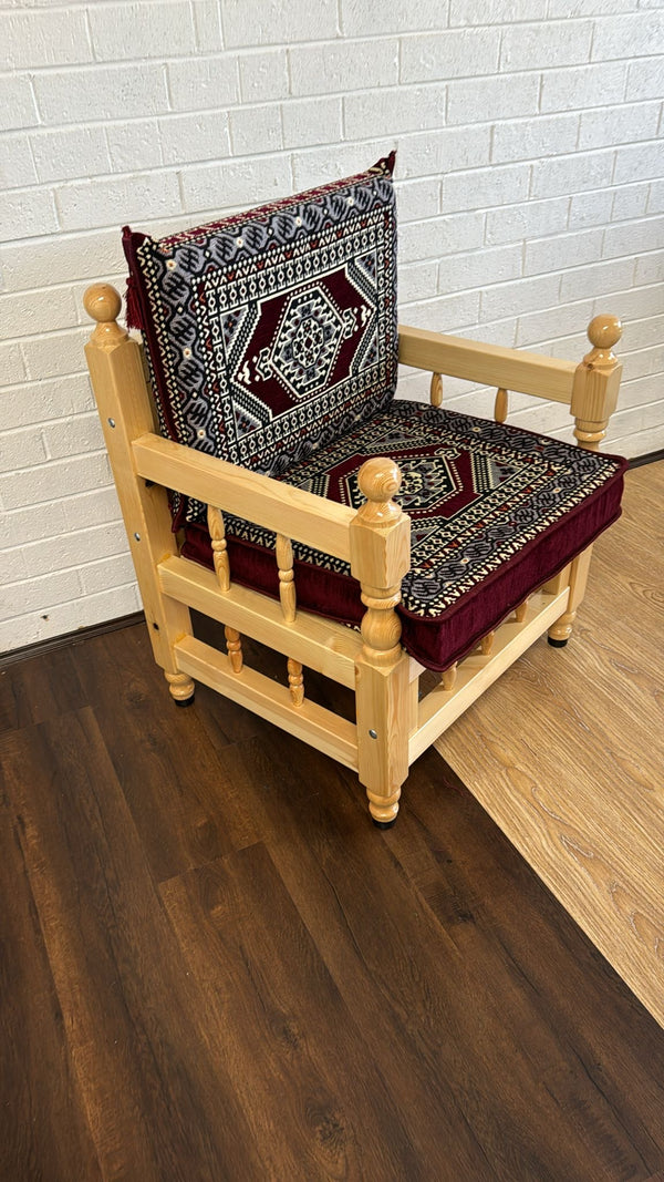 Single cushion set maroon palace with chair
